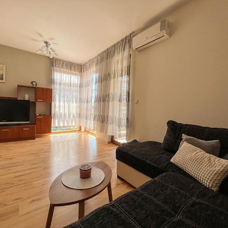Summer Host Apartment Onegin Szozopol Kültér fotó